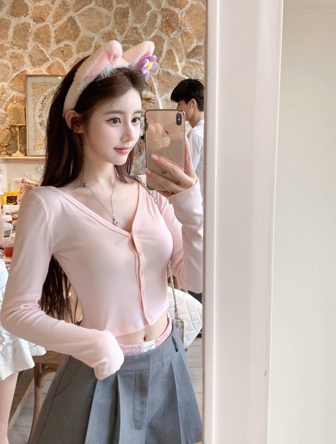 灰粉撞色百褶裙